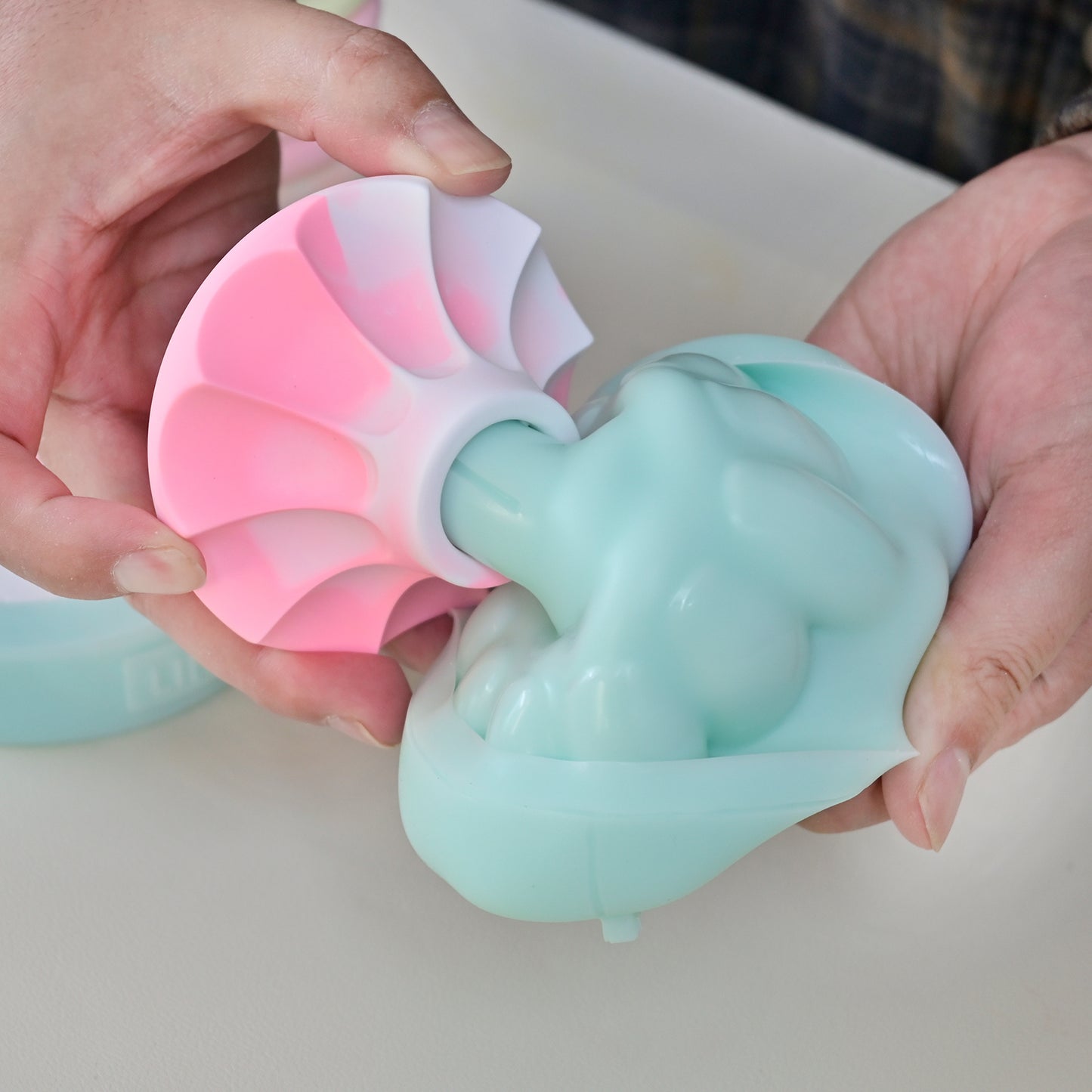 Round Hole Candle Holder Silicone Mold