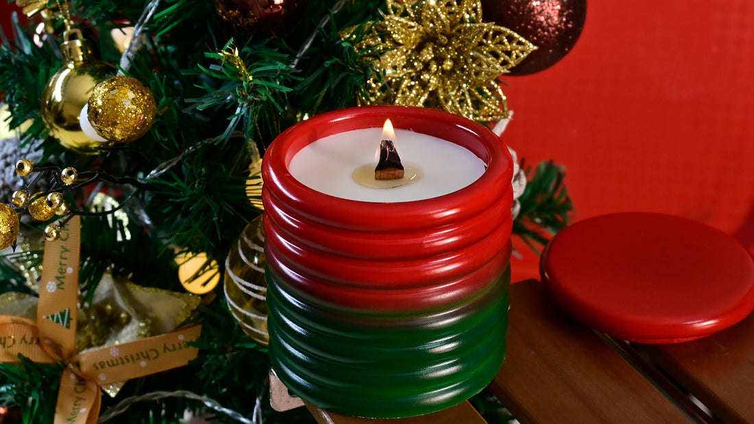 How to Make a Christmas Candle Jar with Spray Paint