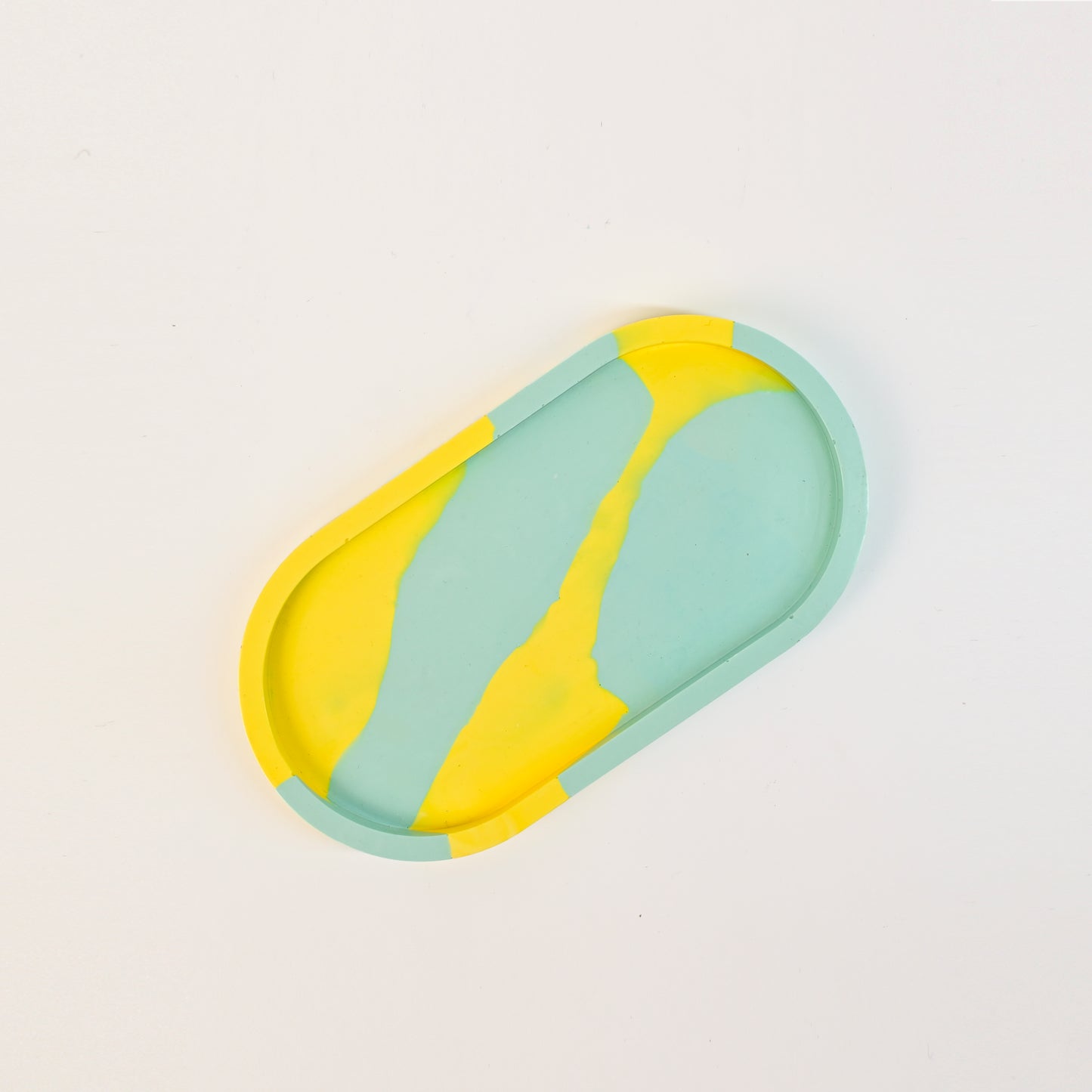18cm Artistic Handmade Oval Tray