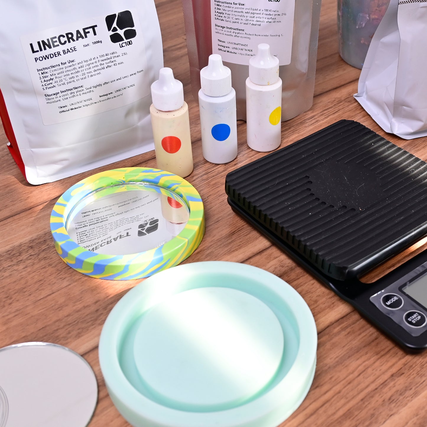 Round Handheld Mirror Mold with Class